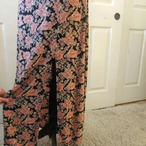 American Eagle Floral Print Maxi Skirt Women's Size Medium - Picture 2 of 6
